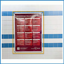 Branding Congress Center Plakatwerbung Toiletten